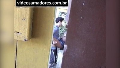Voyeur dia manadihady ny mpivady tanora mandra-pahitany horonan-tsary